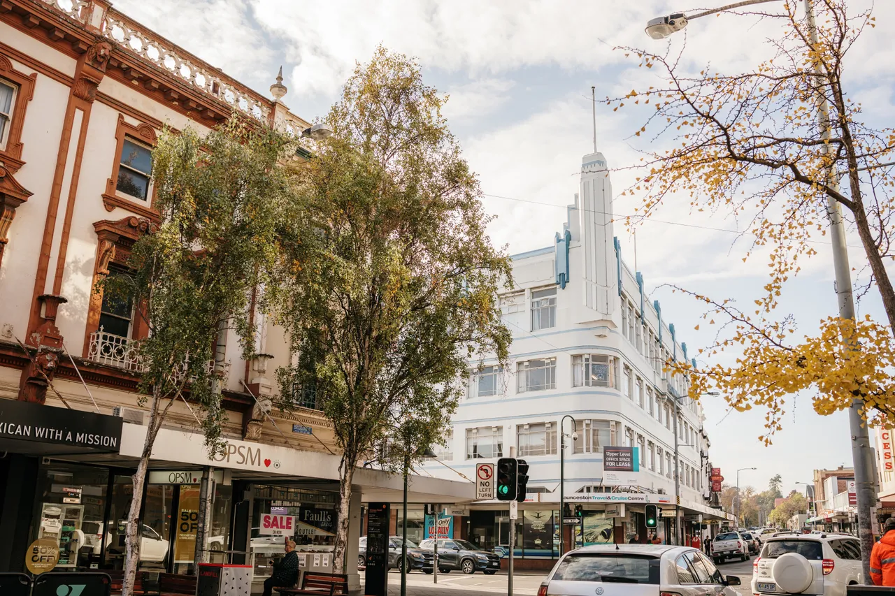Architecture & Streetscapes  (19)