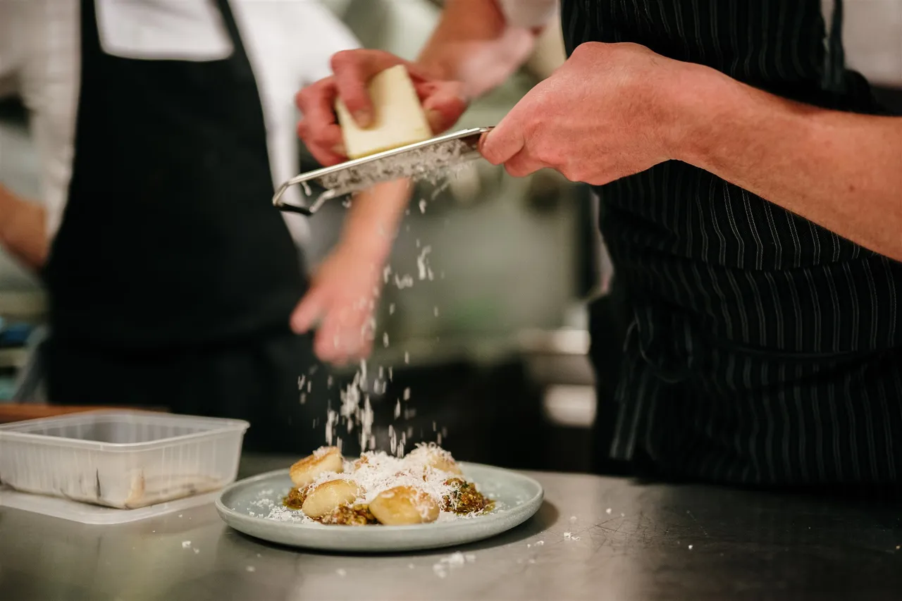 Gastronomy & Produce 