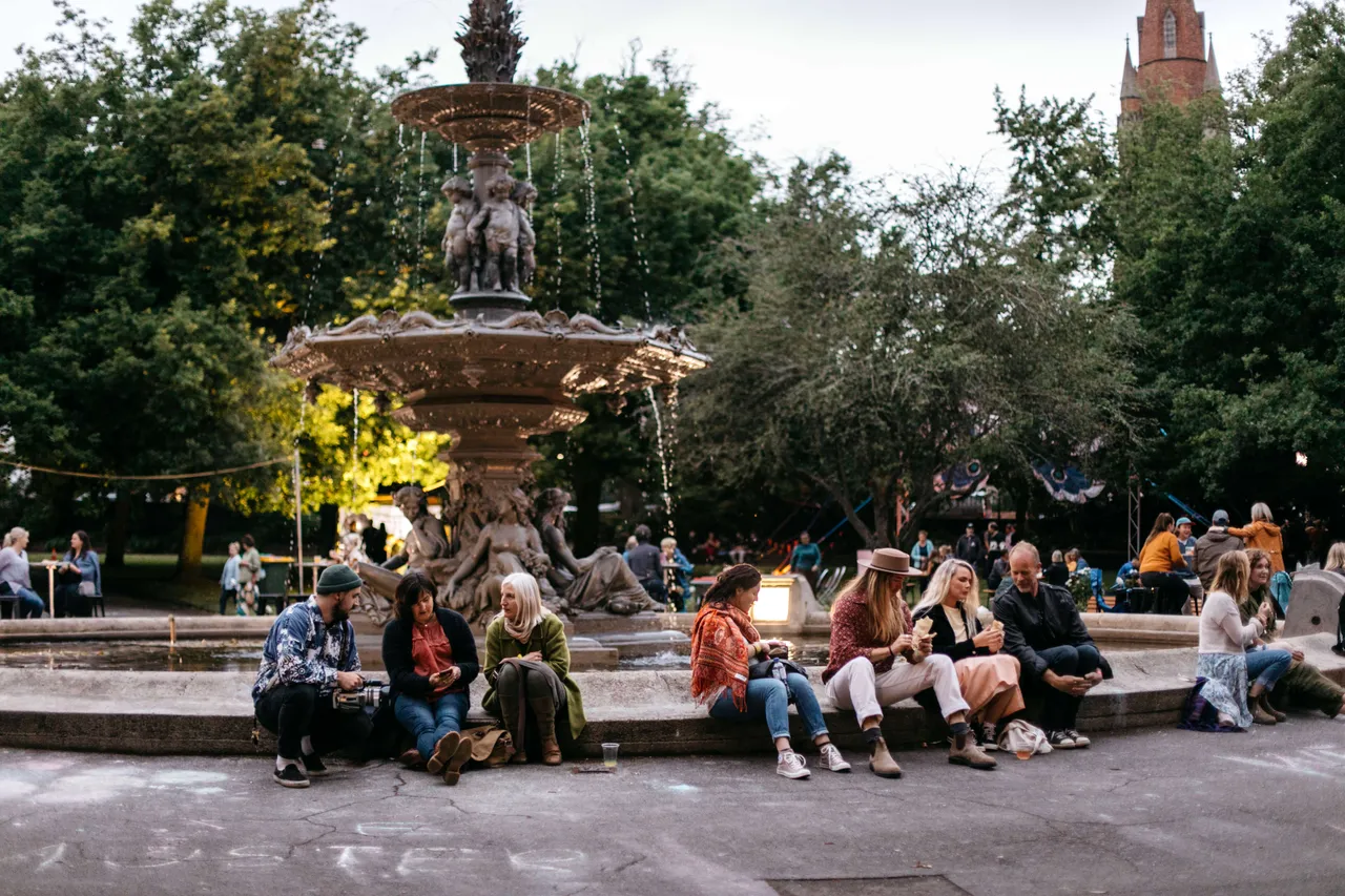 Festivals & Events (7)