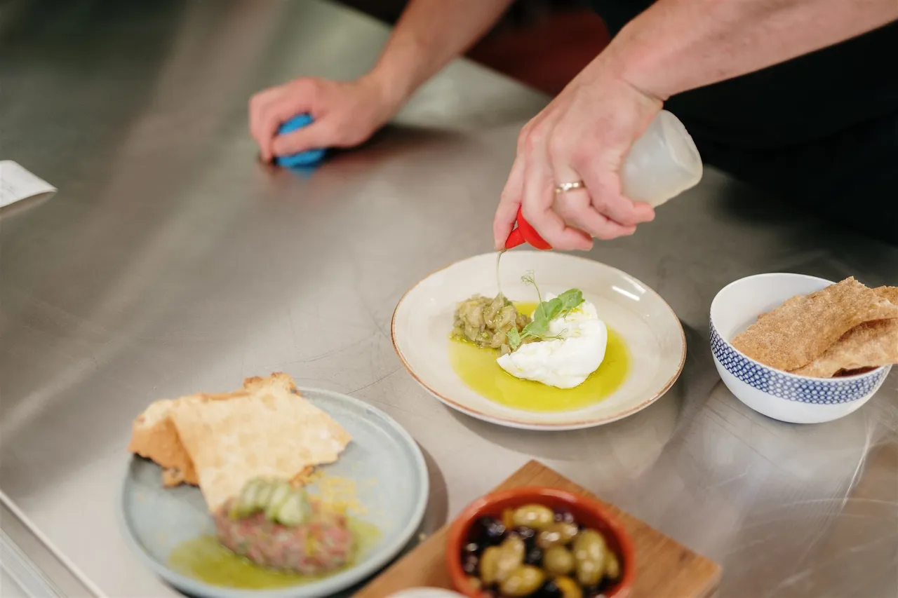 Gastronomy & Produce 