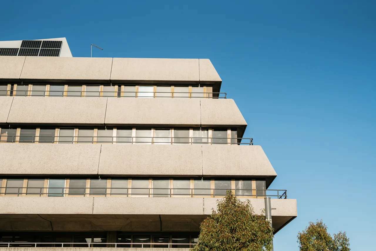 Architecture & Streetscapes  (106)