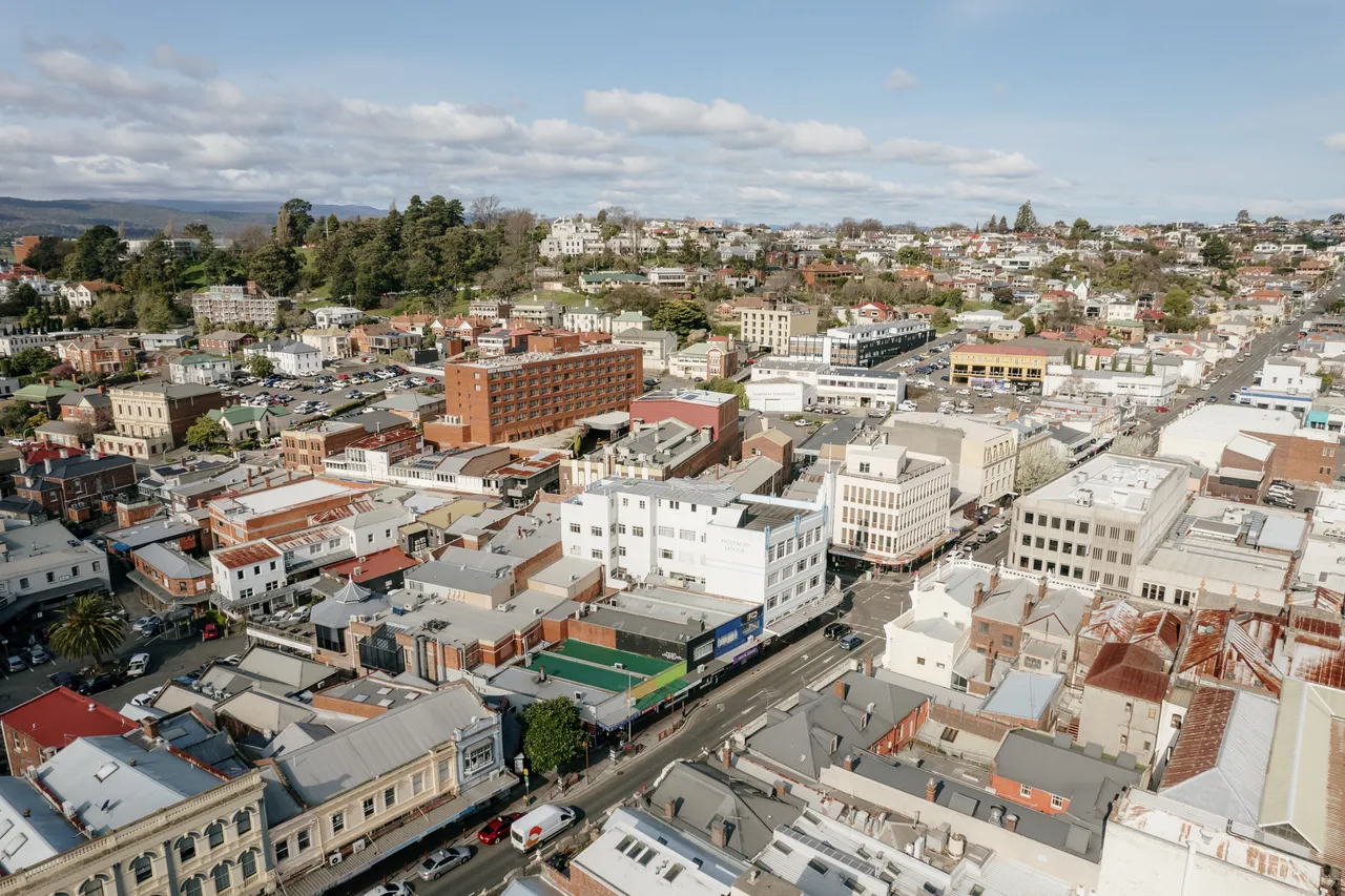 Launnie Aerial  (8)