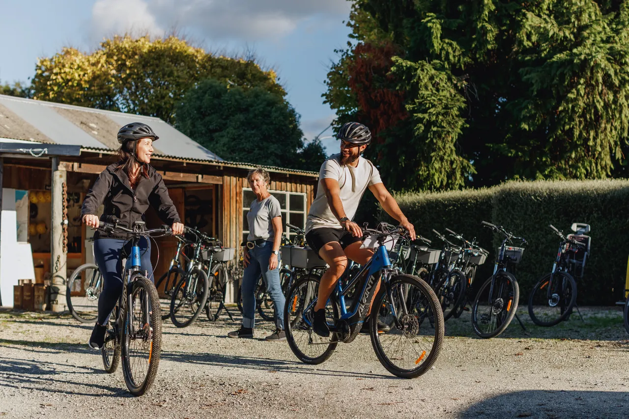 Ebiking Tasman's Great Taste Trail