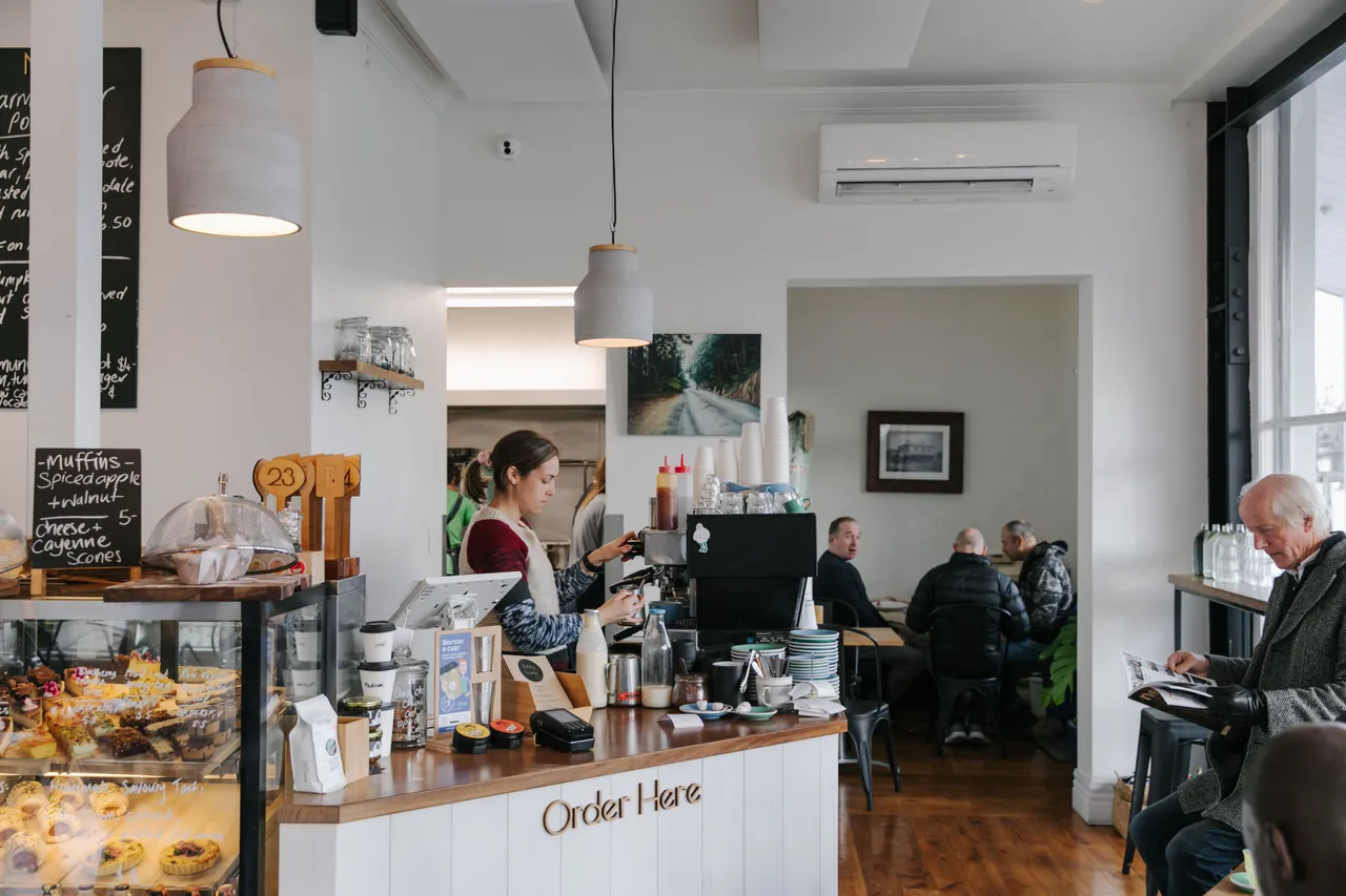 Bobby Franks Cafe