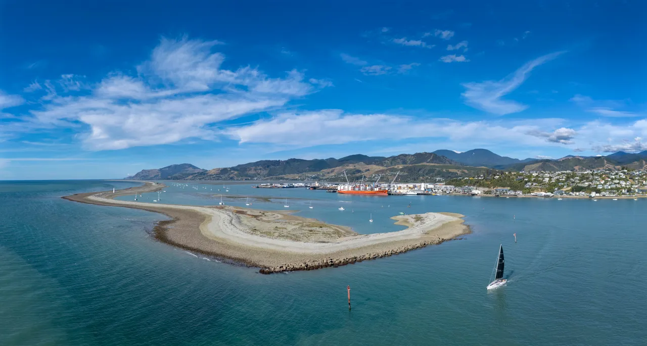 Port Nelson Haulashore Boat - Nelson Regional Development Agency - by Tim Cuff