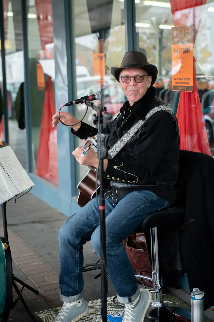 Freeze Ya Bits Off Busking 2023 - Gore Main Street