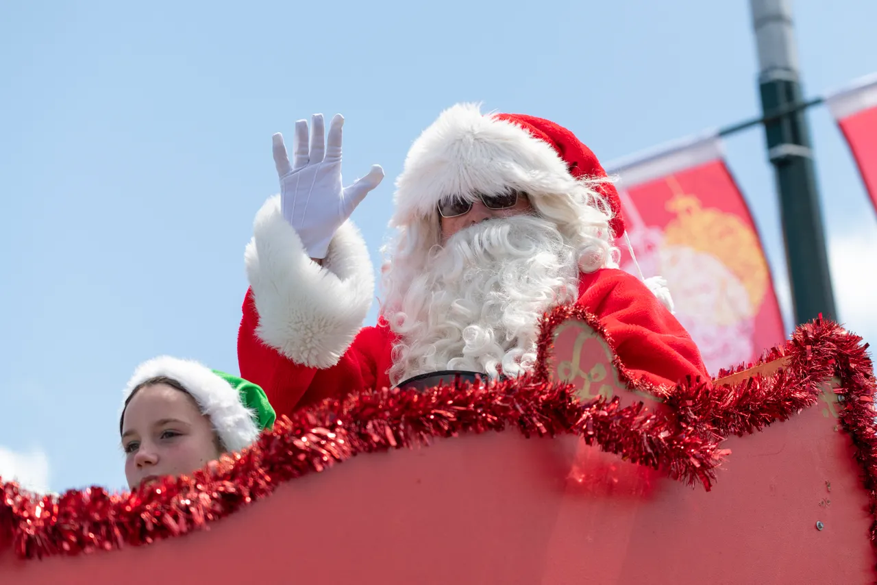 Christmas Carnival & Santa Parade 2023
