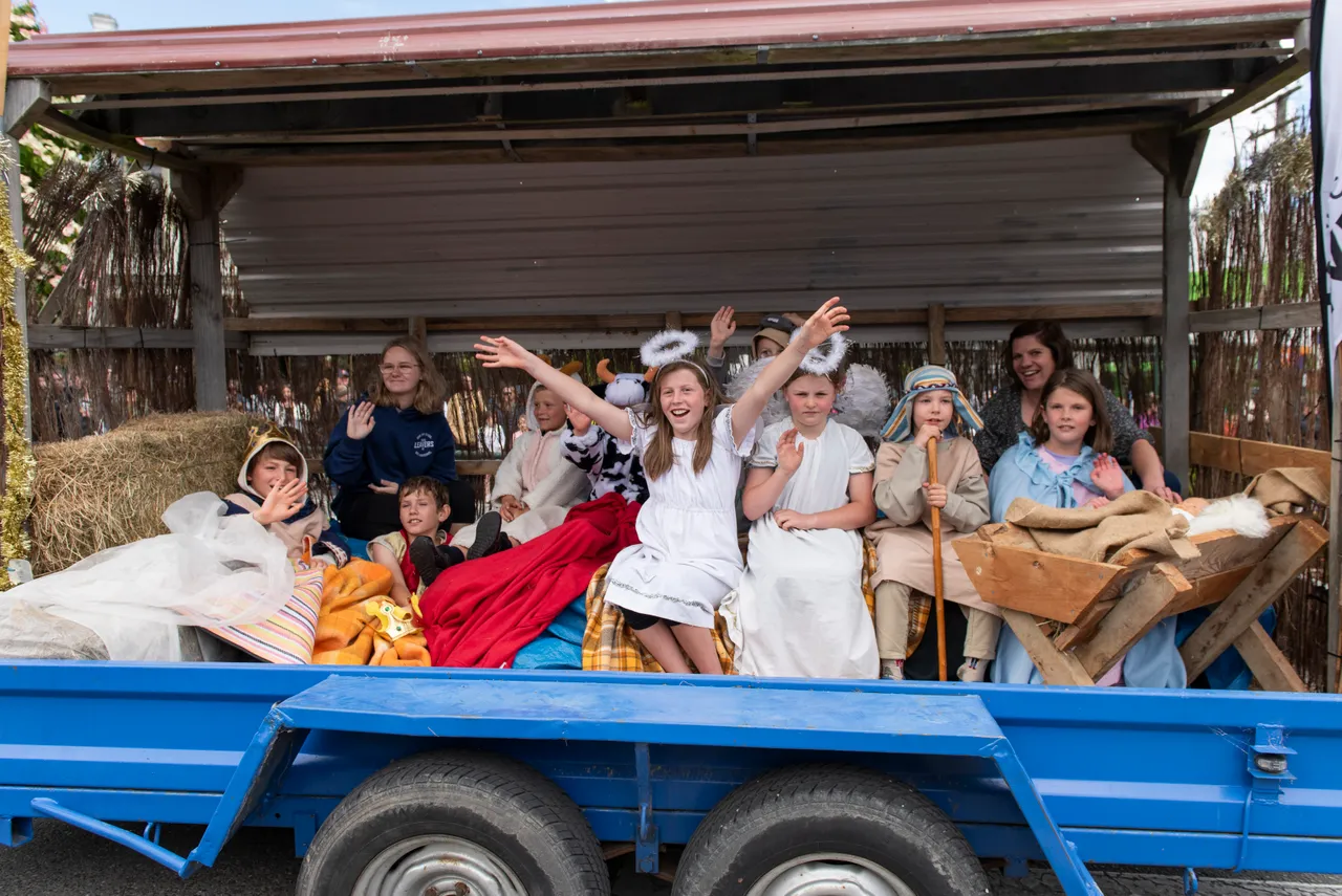 Christmas Carnival & Santa Parade 2023