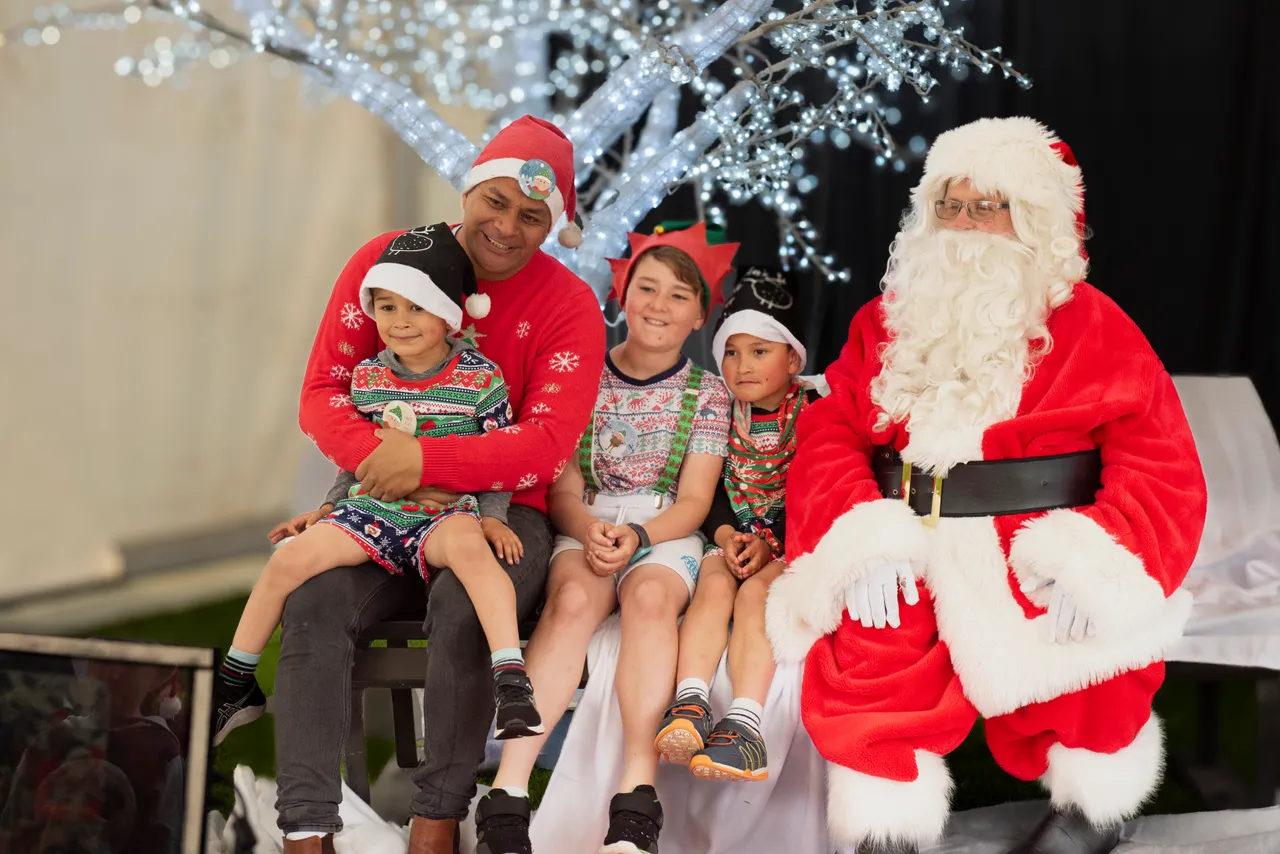 Christmas Carnival & Santa Parade 2023