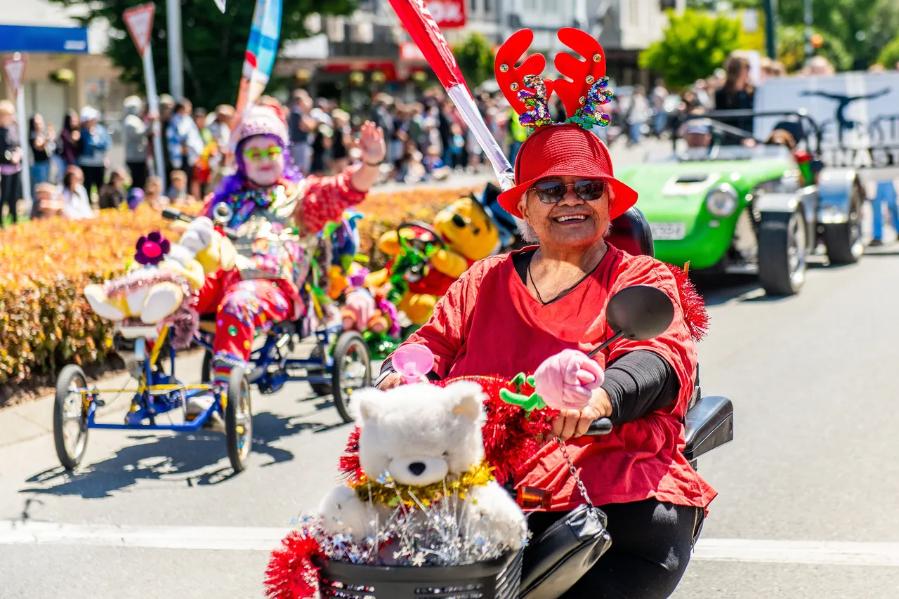 Christmas Carnival & Santa Parade 2024