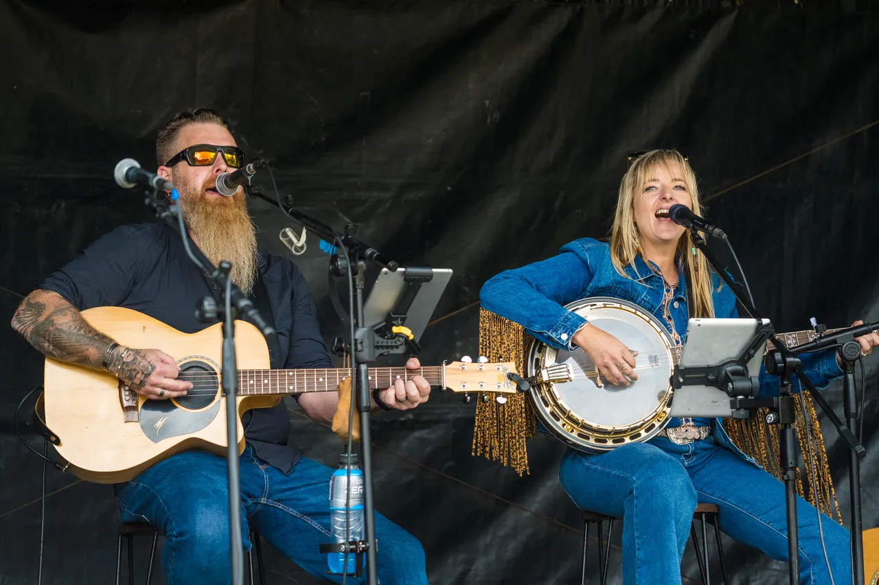 Musicians on stage 