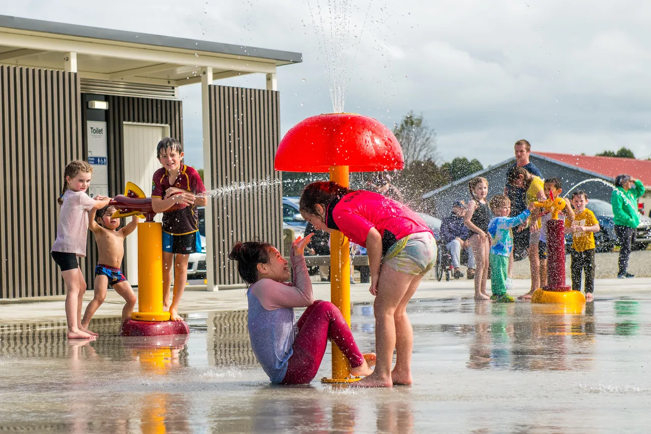 Tulloch Park Splash Pad Opening 2025