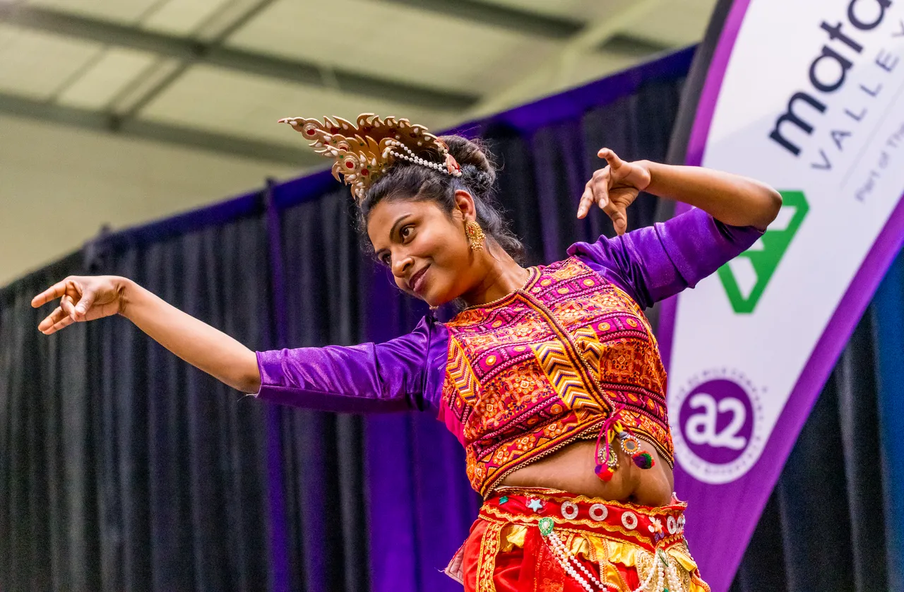 woman dancing