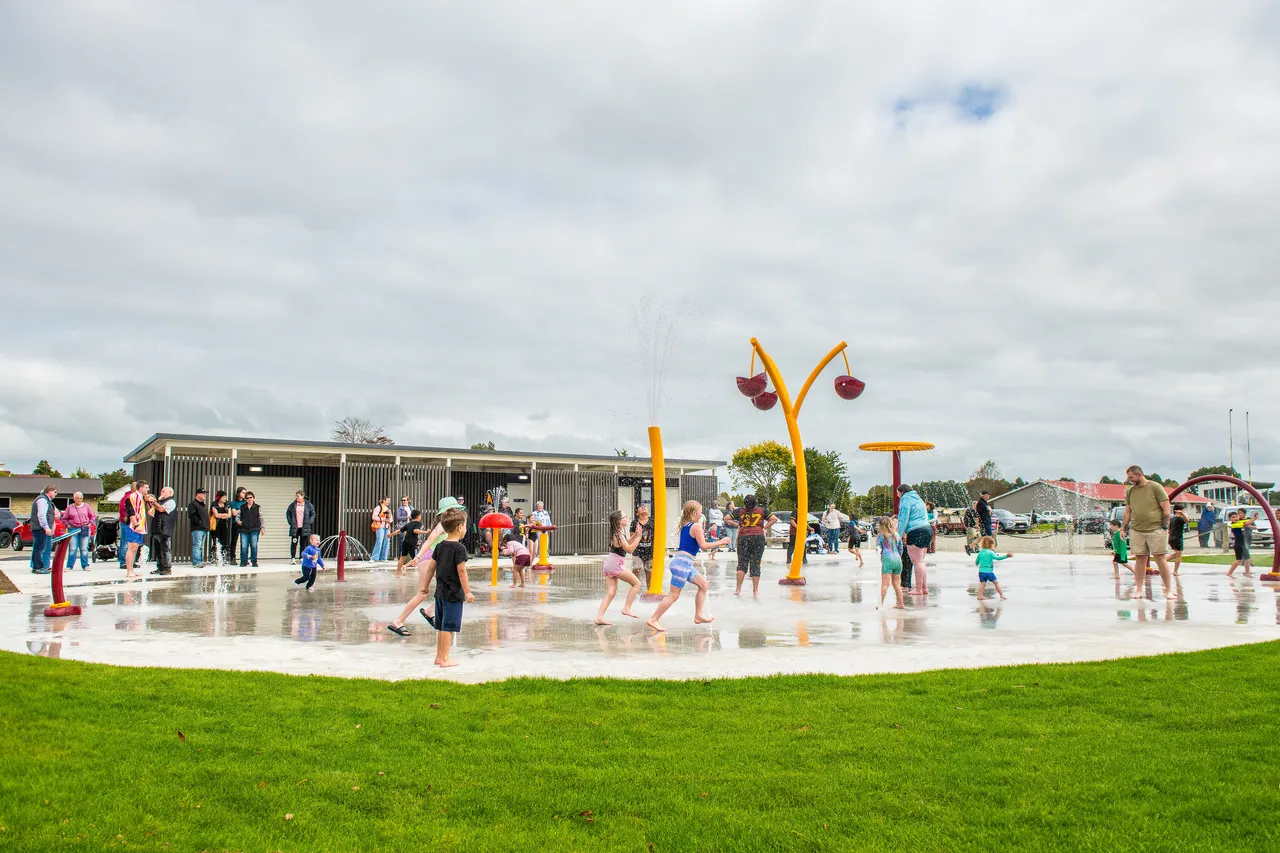 Tulloch Park Splash Pad Opening 2025