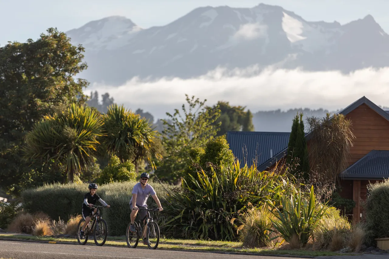 Father and son bike ride in Ohakune