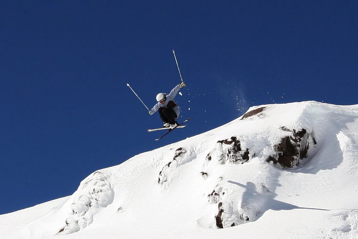 Skiing - Turoa Mt Ruapehu.jpg