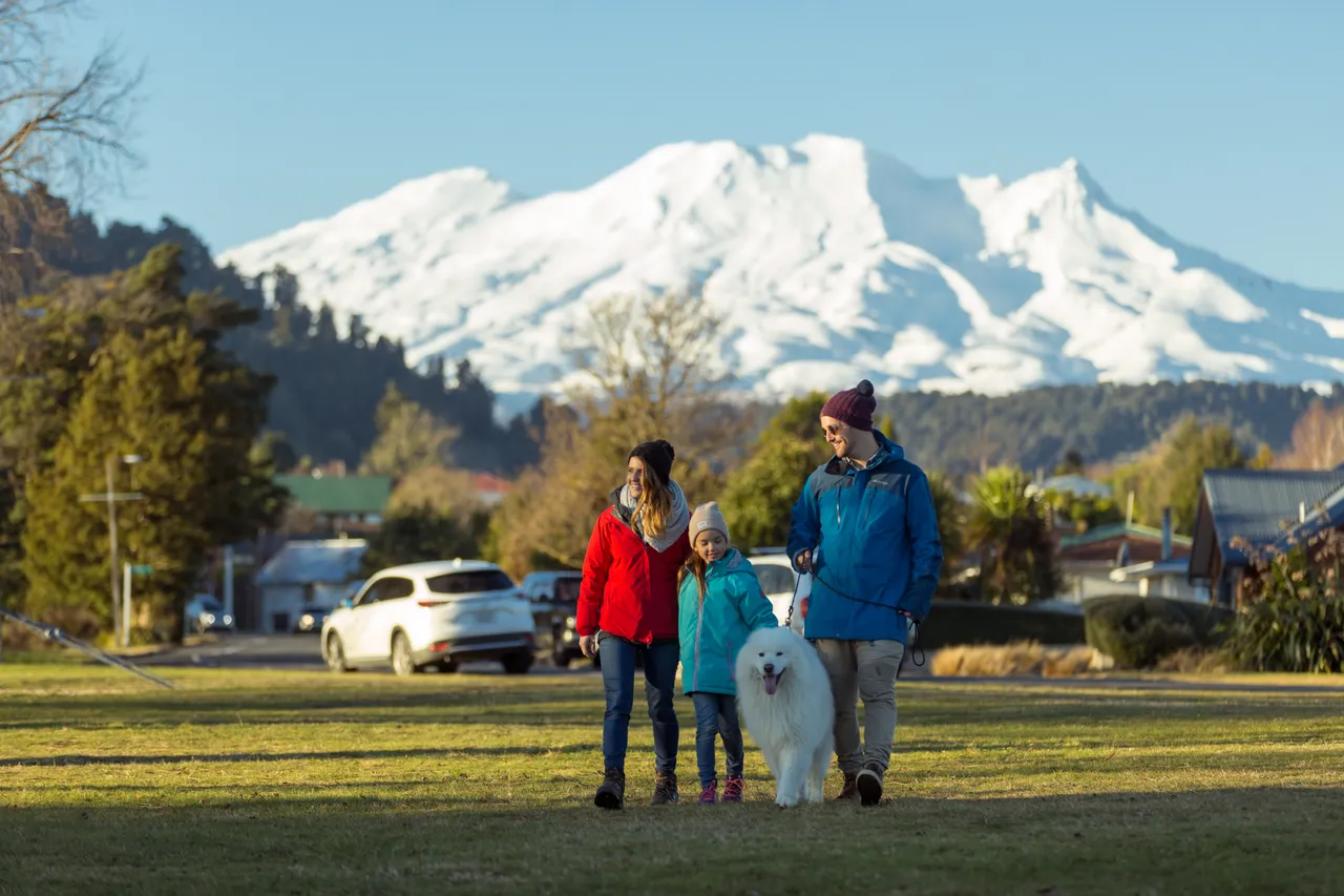 Family walking in Ohakune