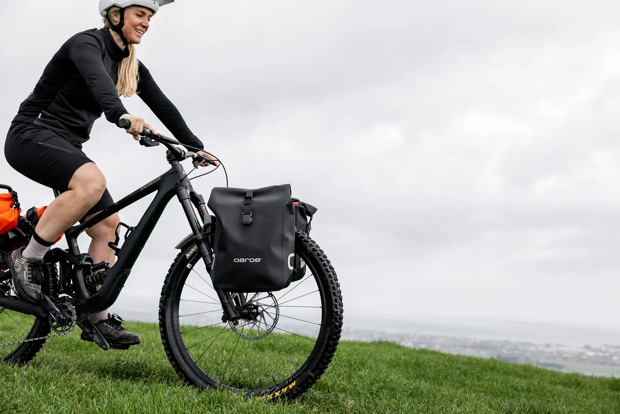10-Spider-Front-Fork-Rack---MTB-Cradle-Dry-Bags - Ecommerce