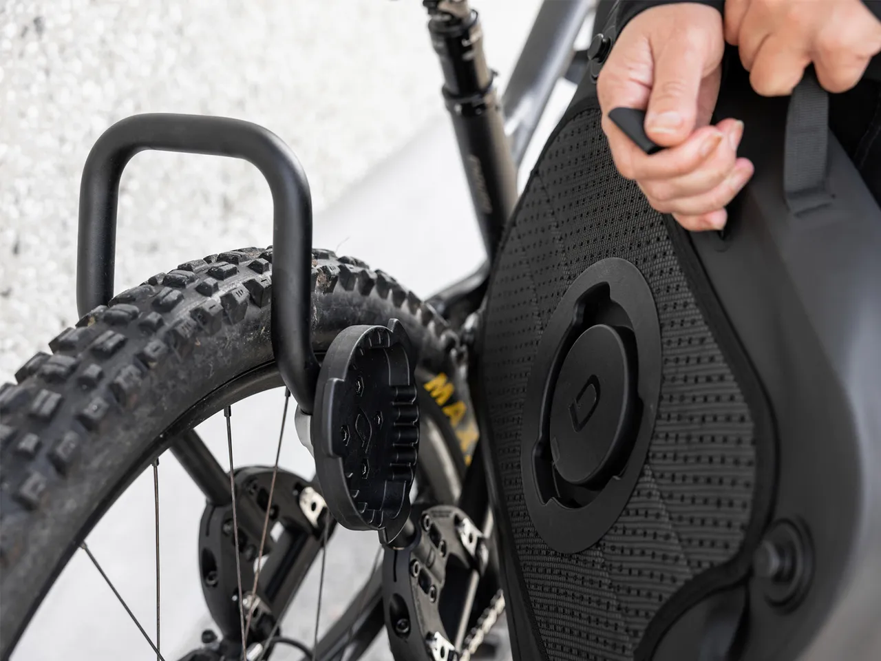 QuickLock_Urban_Backpack_rack
