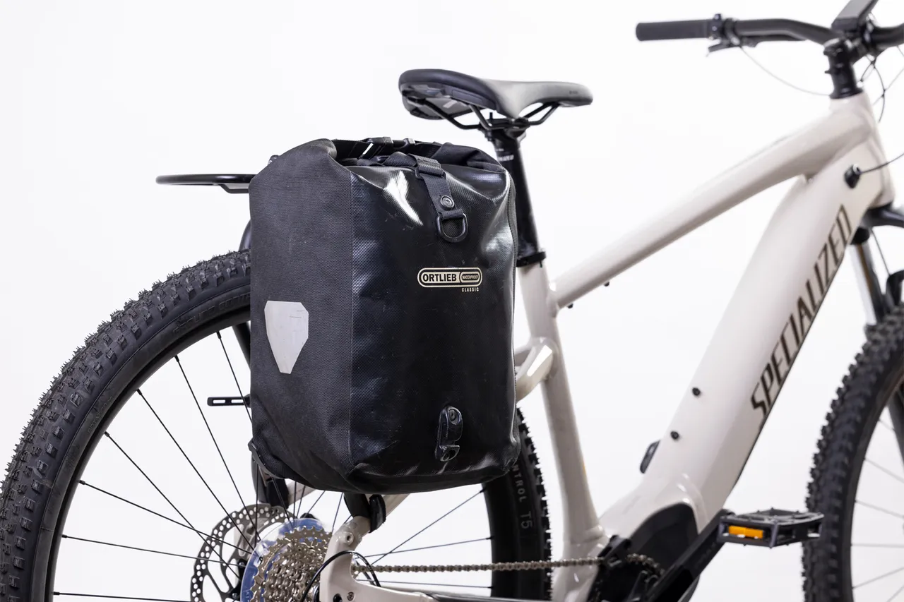 8_Aeroe-Spider-Pannier-Rack-With-Pannier