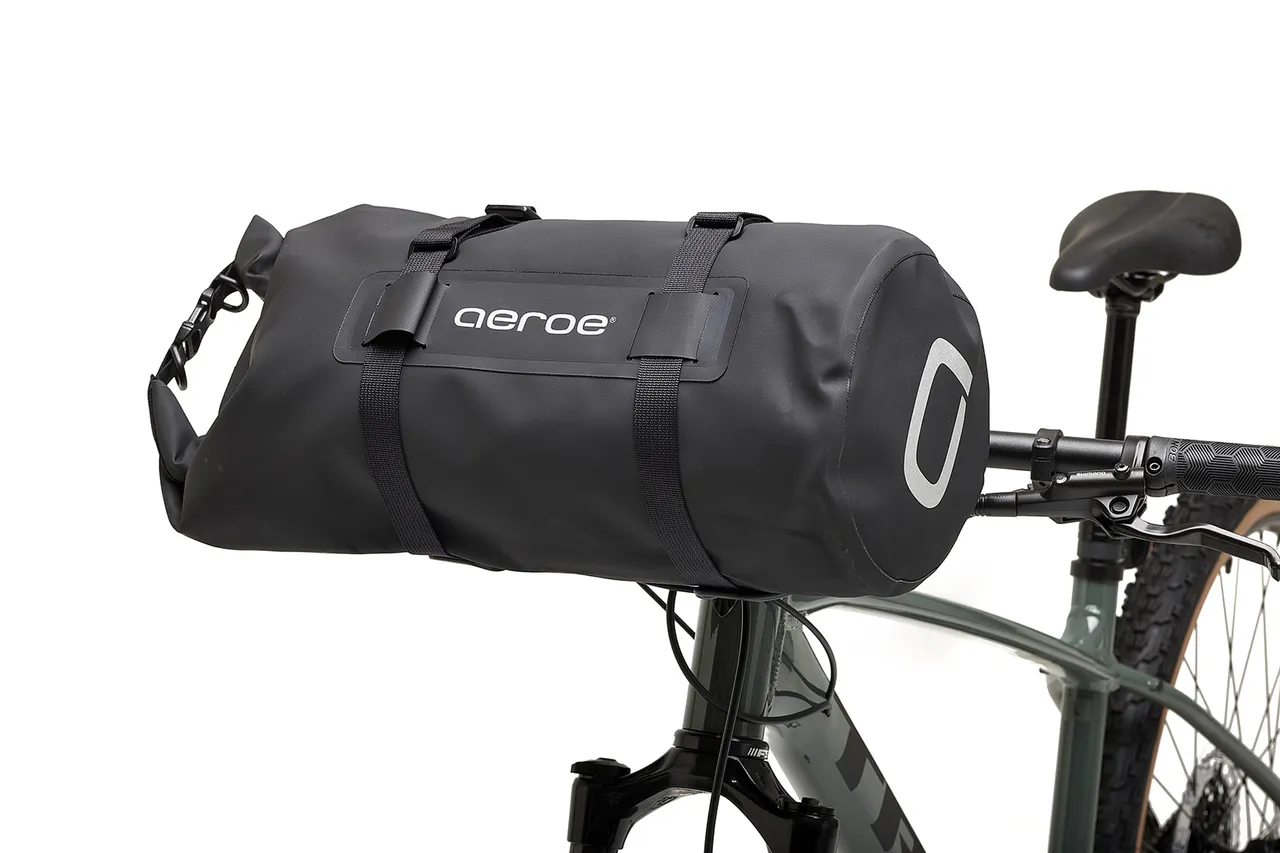 dry-bag-aeroe-spider-handlebar-cradle-mtb