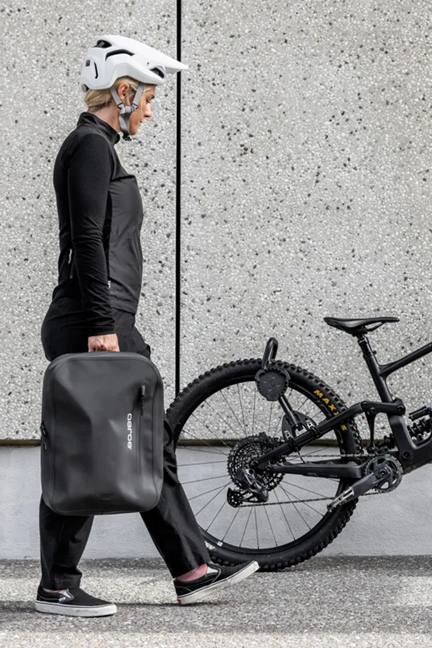 QuickLock_Urban_Backpack_Rack_Urban