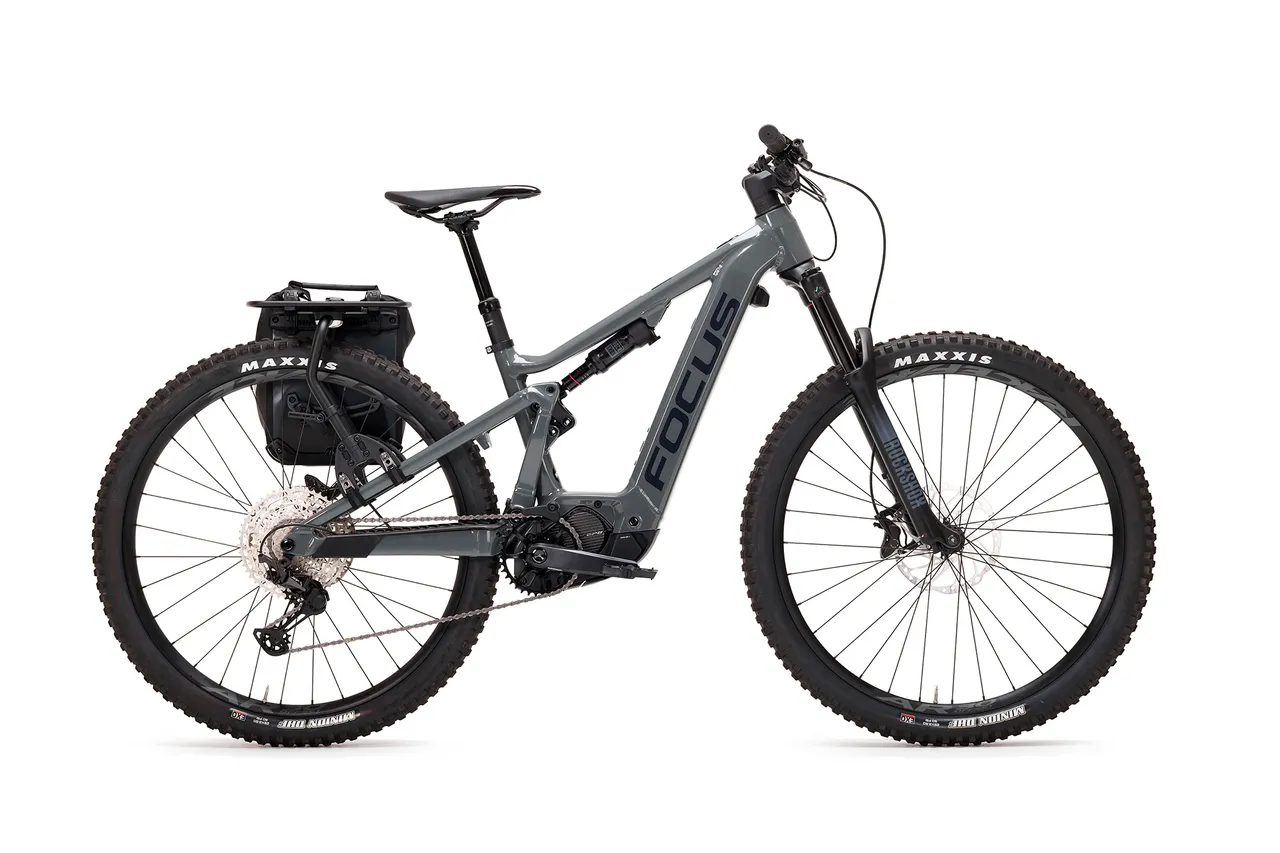 Spider_Pannier_Bag_Full_Bike