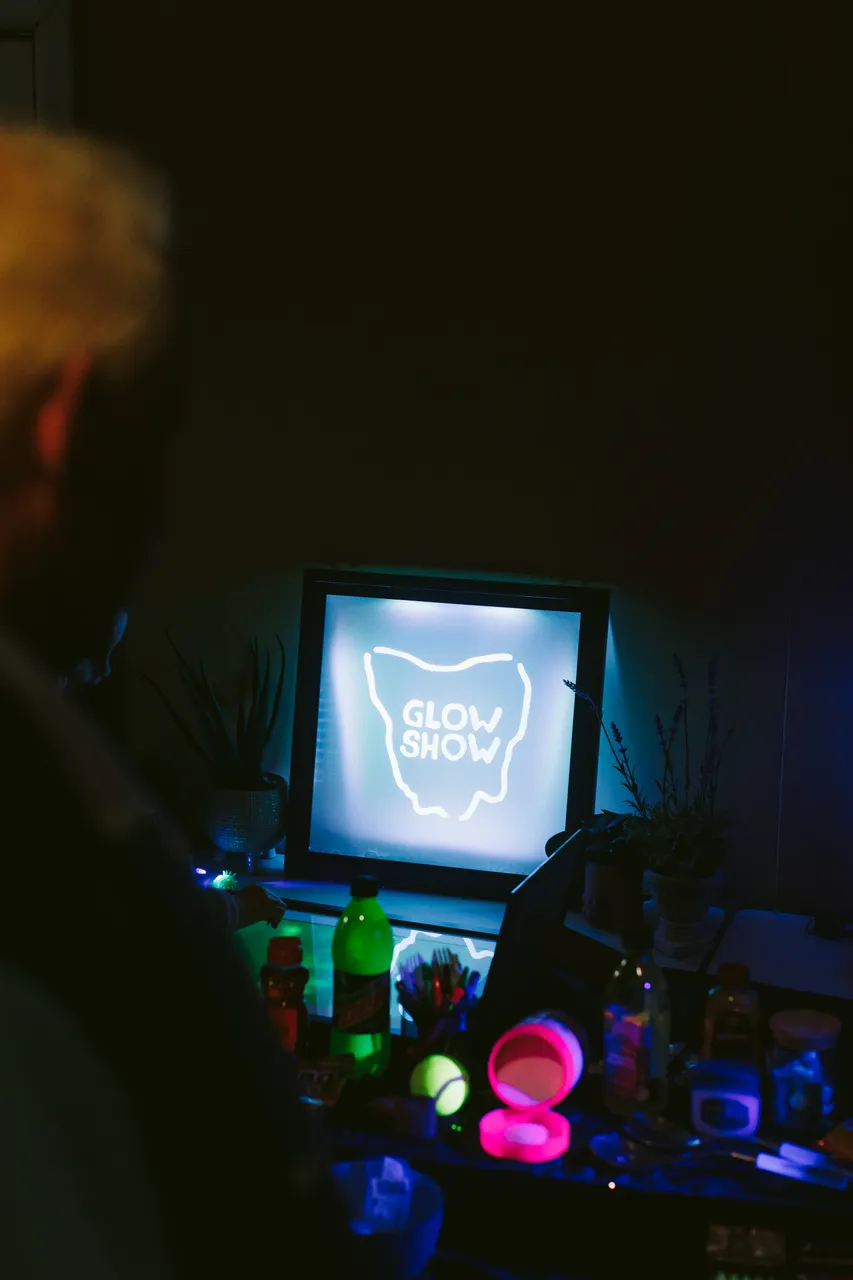 Glow Show at Beaker Street