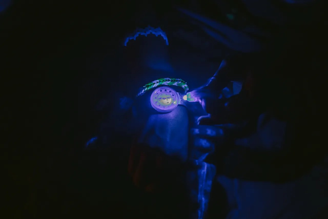 Glow Show at Beaker Street