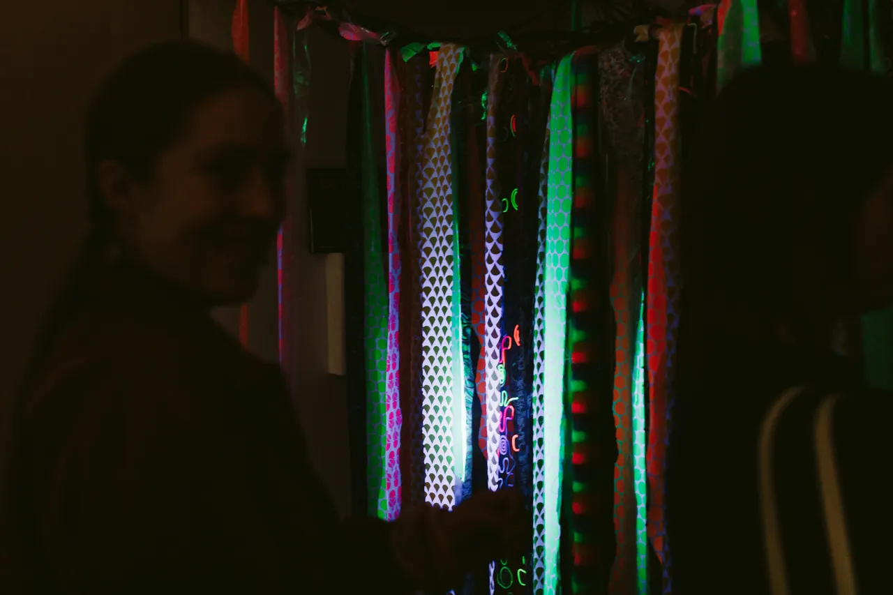 Glow Show at Beaker Street