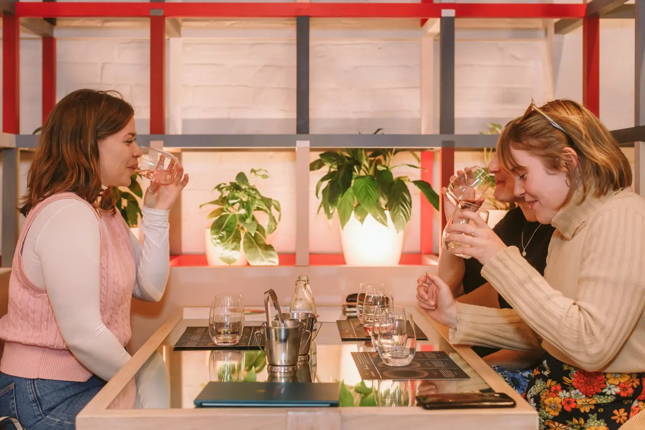 Forty Spotted Gin Bar