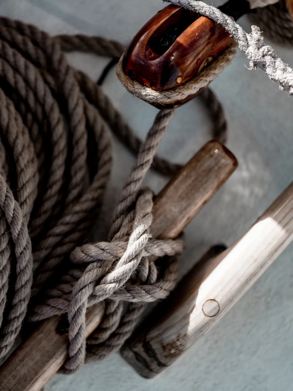 Wooden Boat Rope Knots