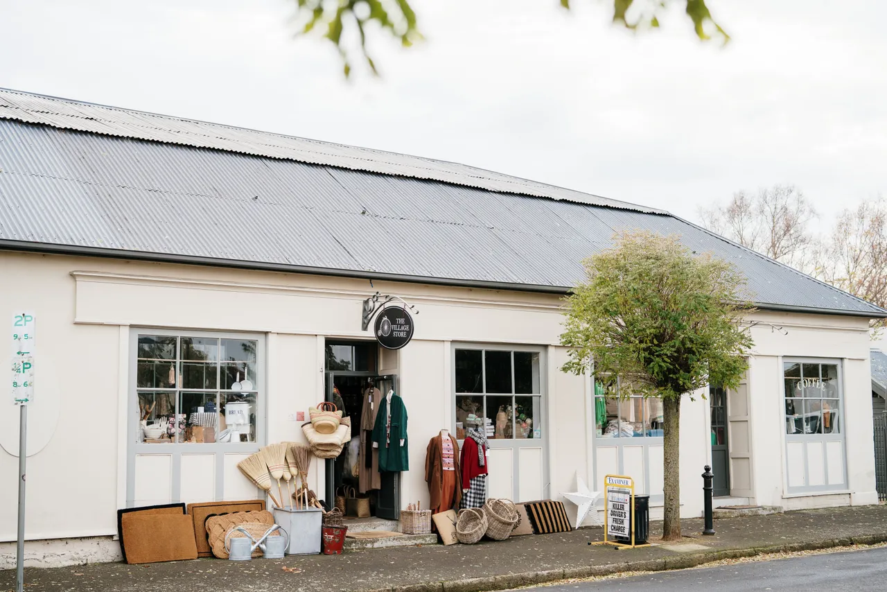 Evandale Village Store