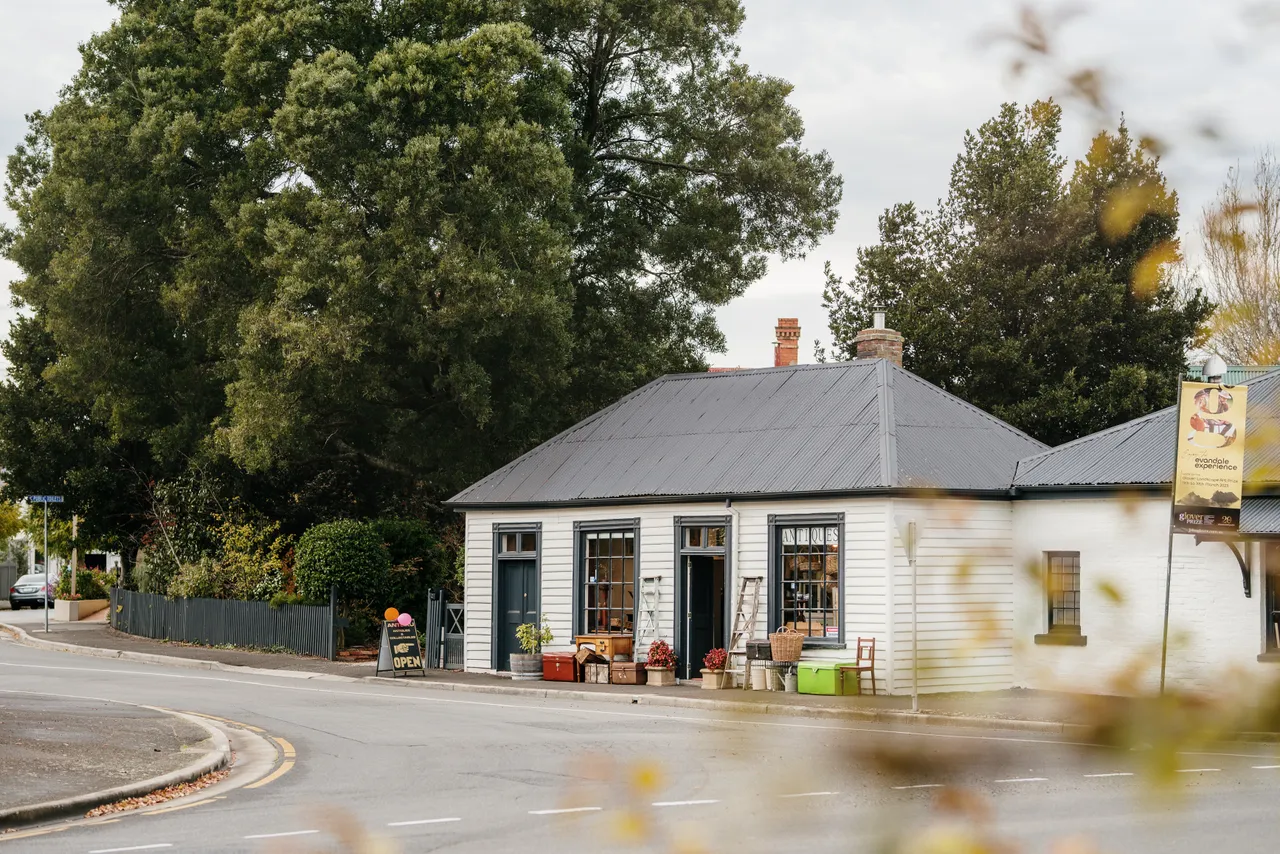 Evandale Antiques