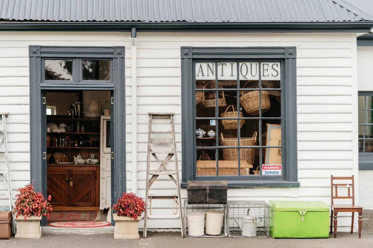 Evandale Antiques