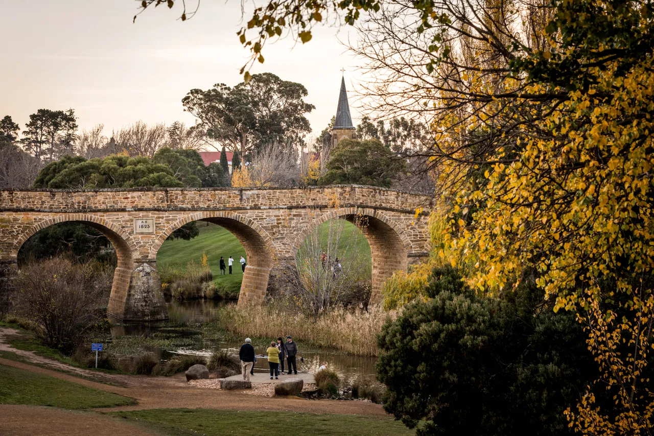 Richmond Bridge in Autumn