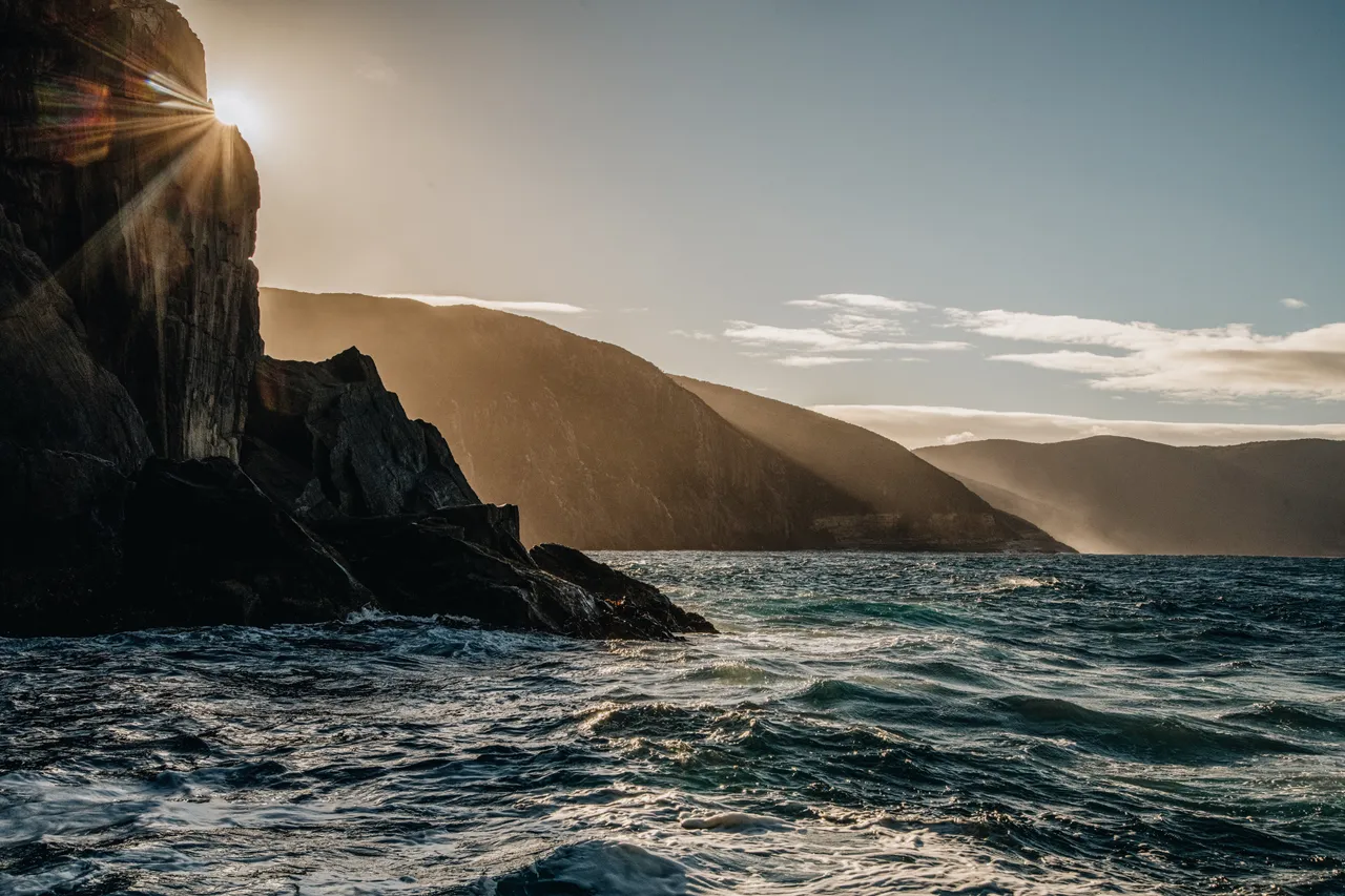 Tasman Peninsula Waves