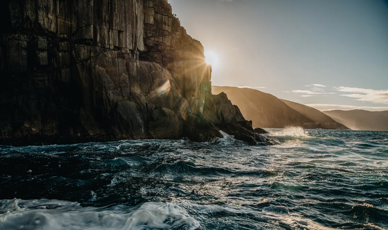 Tasman Peninsula Waves