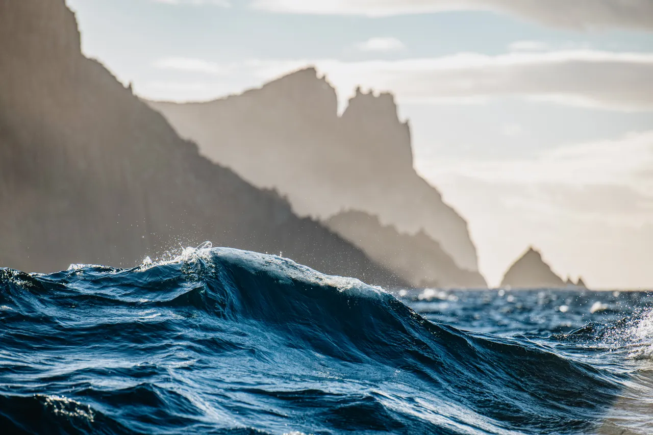 Tasman Peninsula Waves