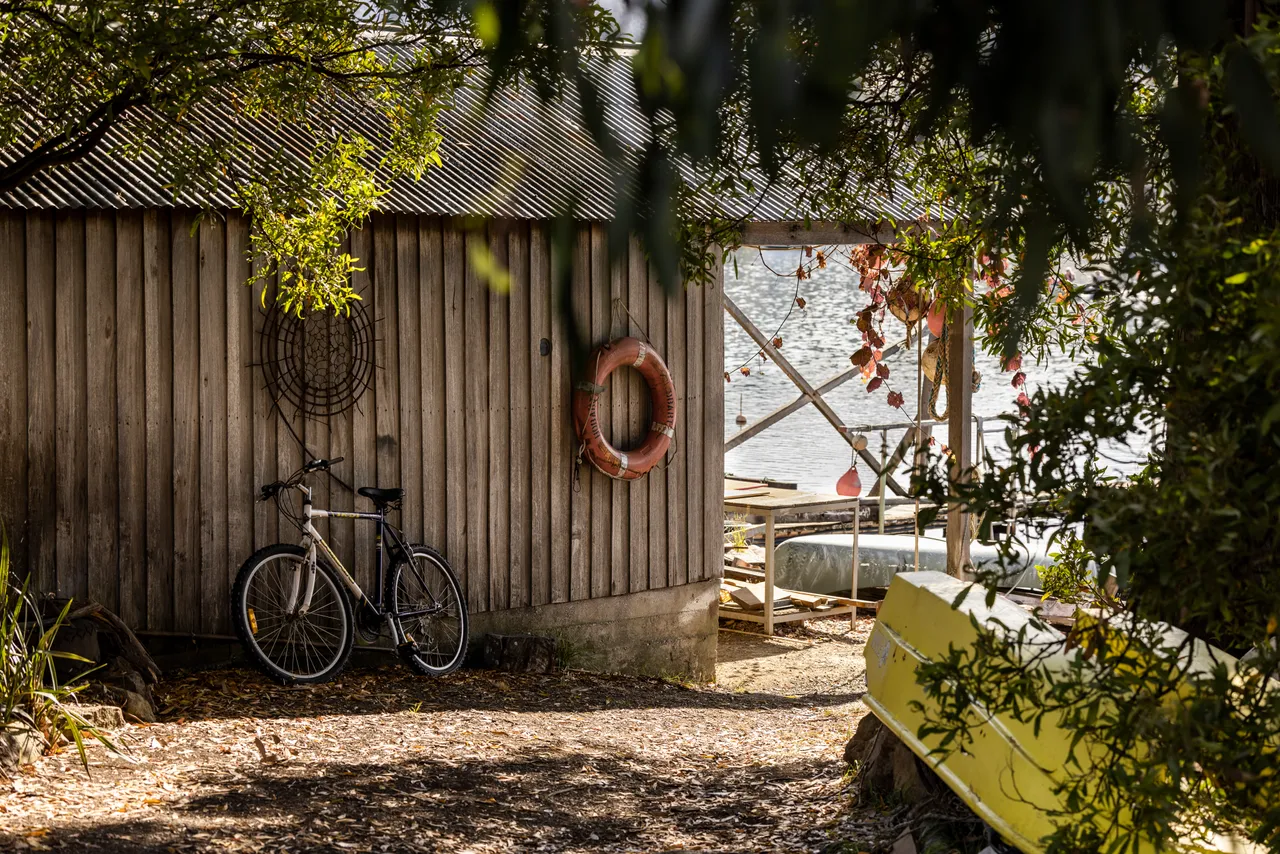 Matt & Iefke, Wooden Boat Builders