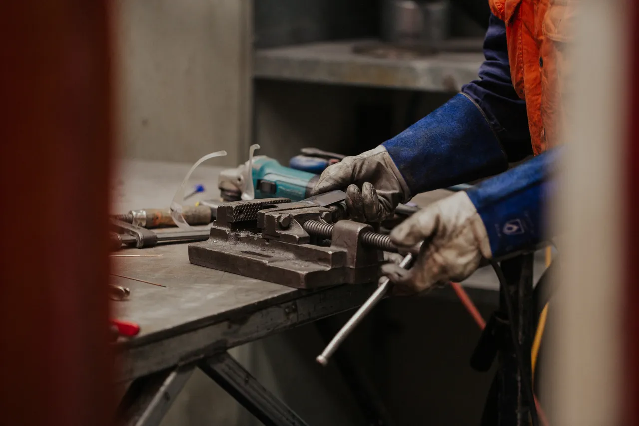 Direct Edge Manufacturing