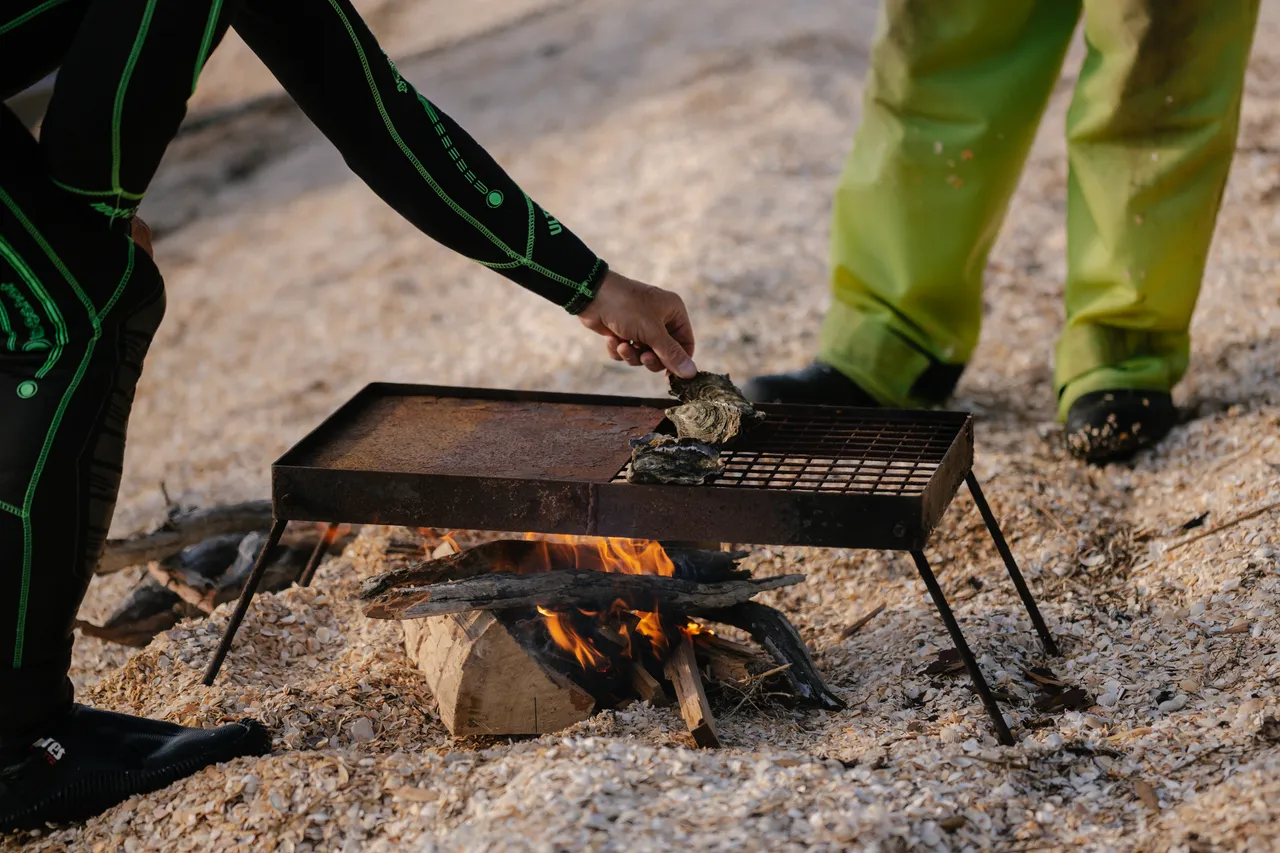 Cooking Oysters on a Campfire