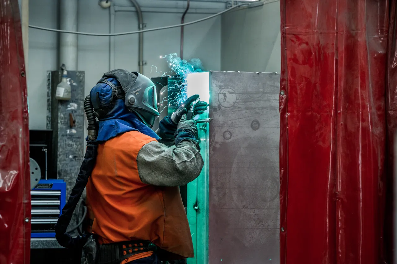 Direct Edge Manufacturing