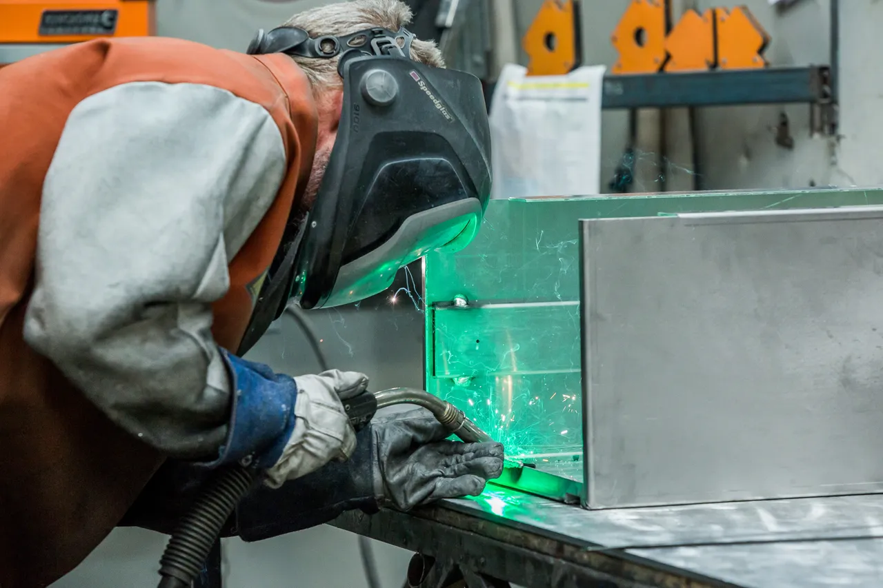 Direct Edge Manufacturing