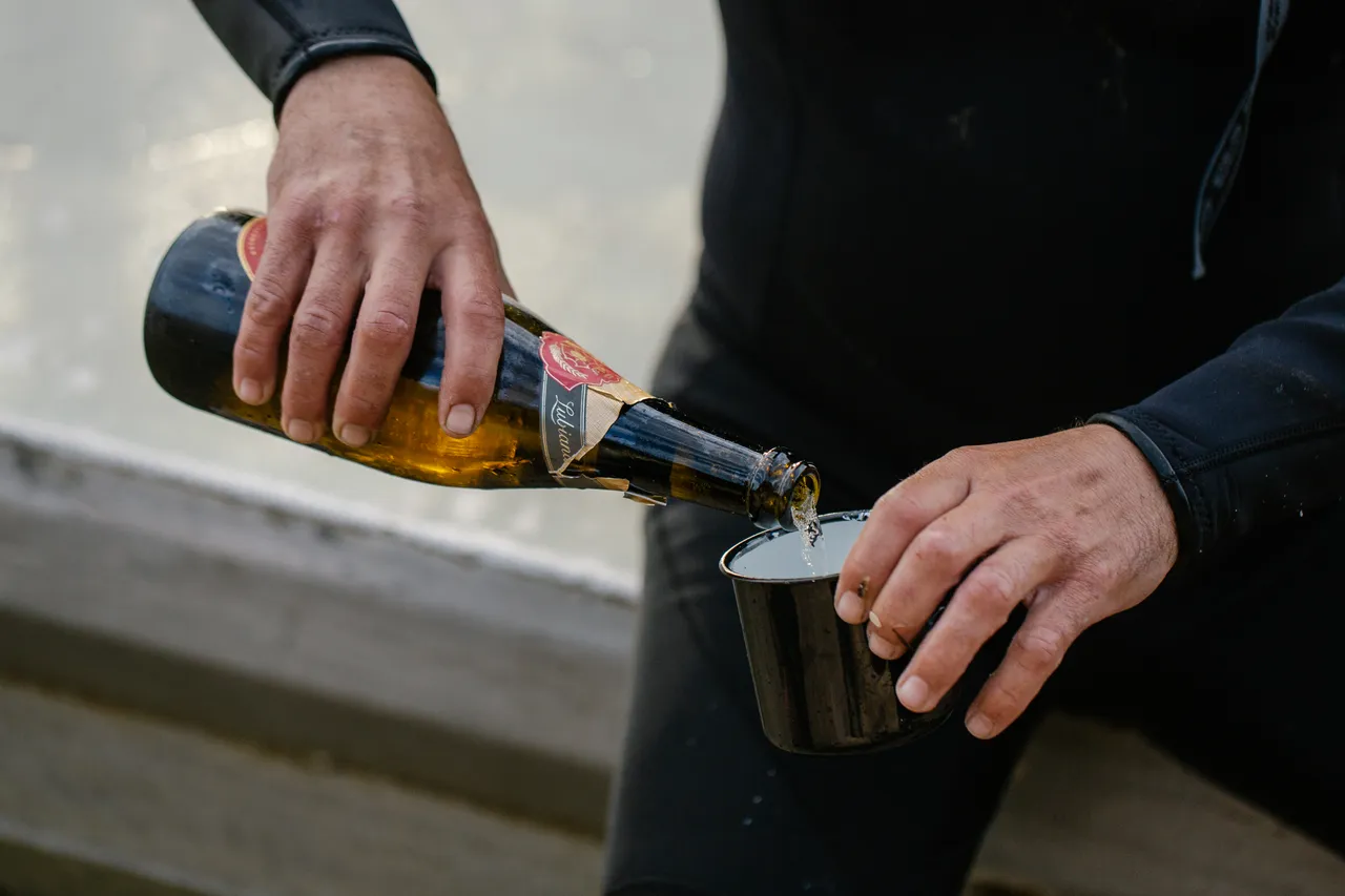 Sparkling Wine & Oysters
