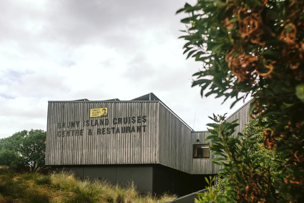 Pennicott Wilderness Journeys