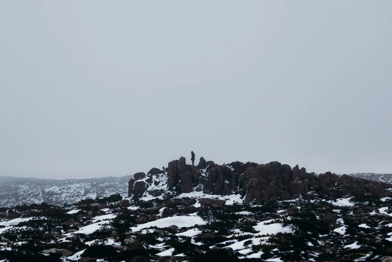 People in snow on kunanyi / Mount Wellington