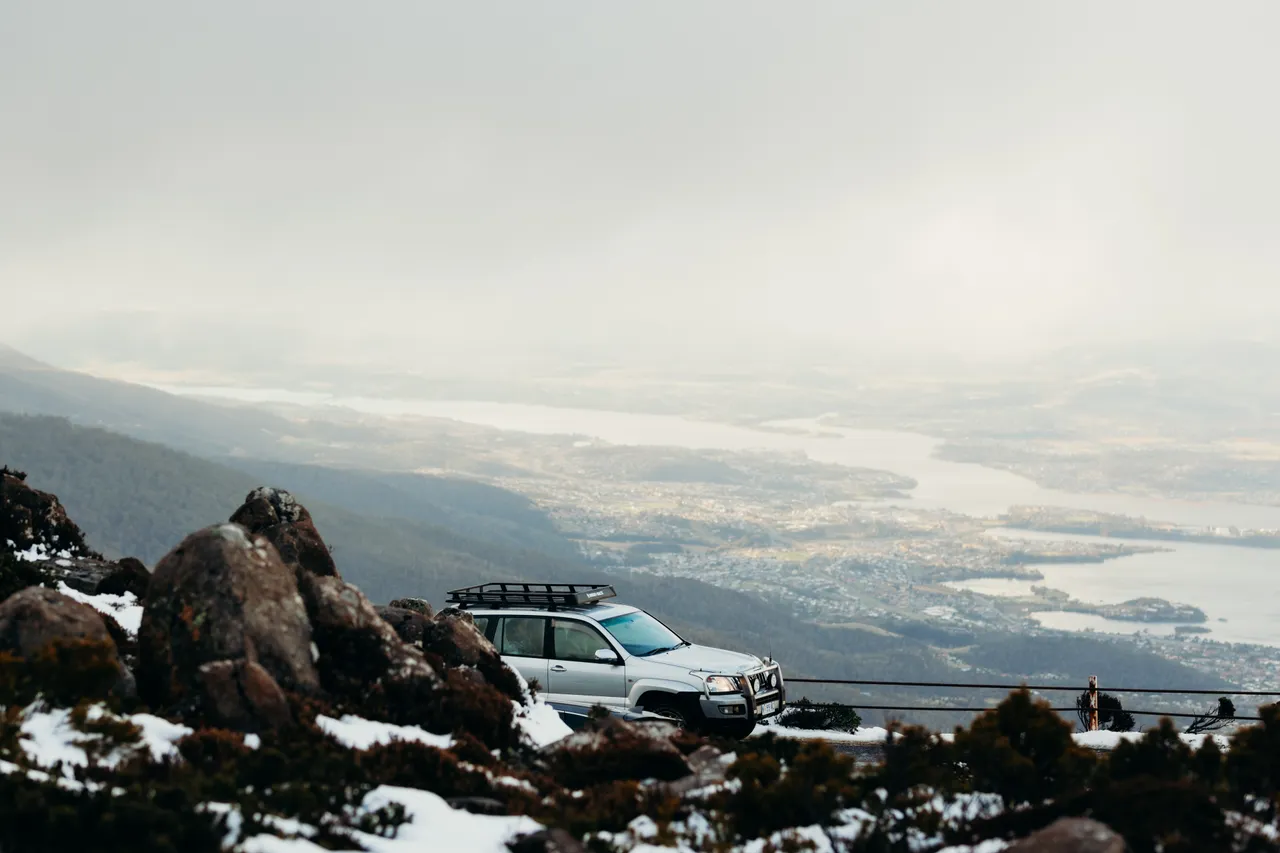 View from Snow Capped kunanyi / Mount Wellington