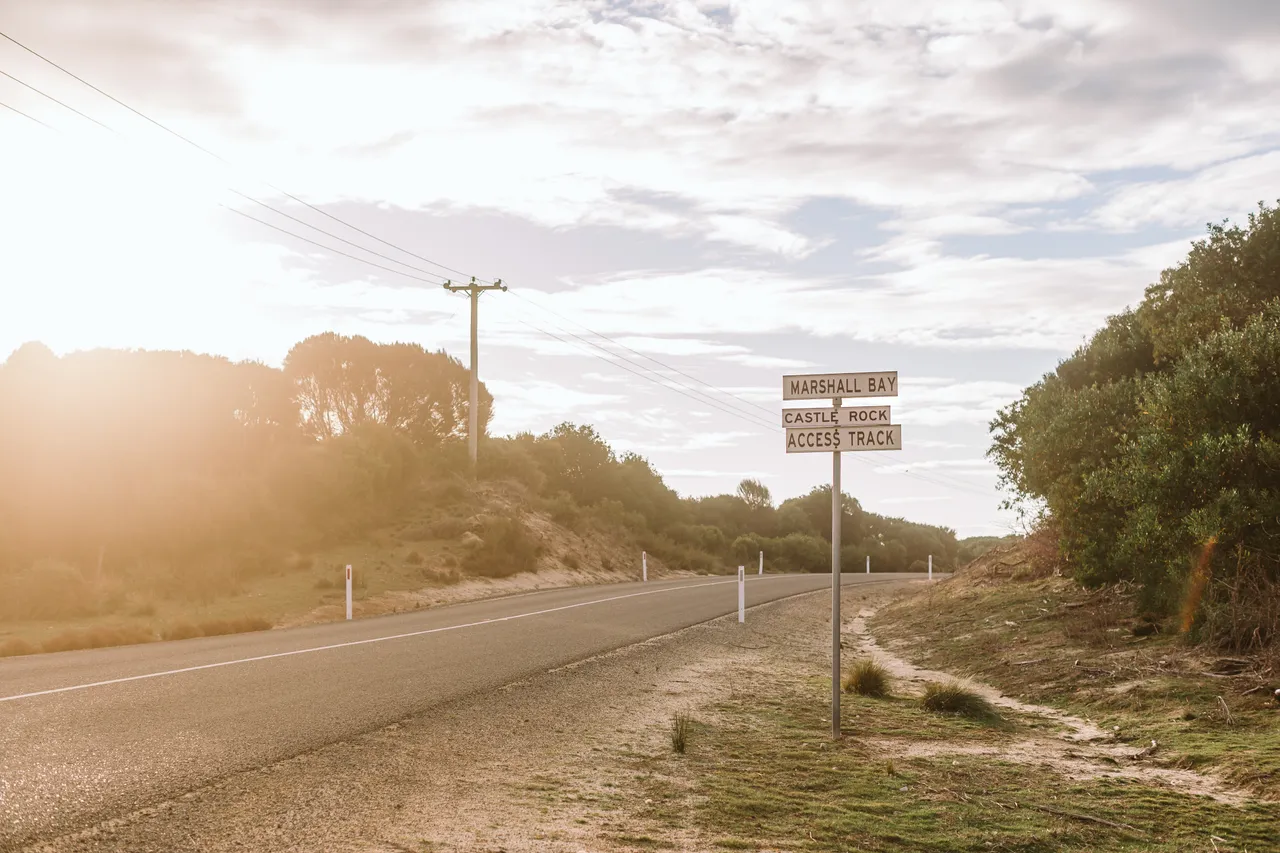Flinders Island Road Sign
