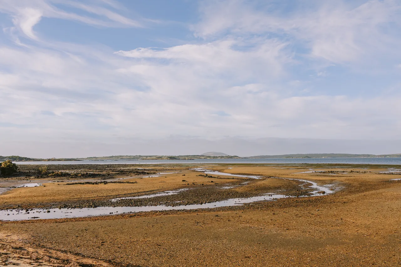 Flinders Island Beach Tide Out